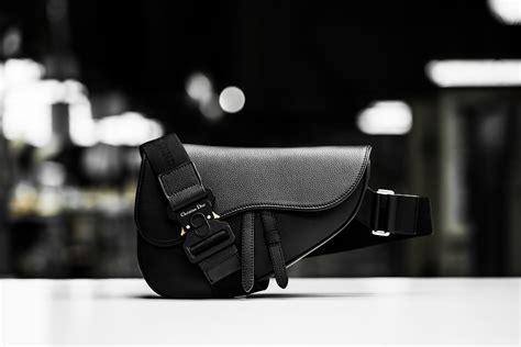 saddle homme dior|dior saddle pouch men.